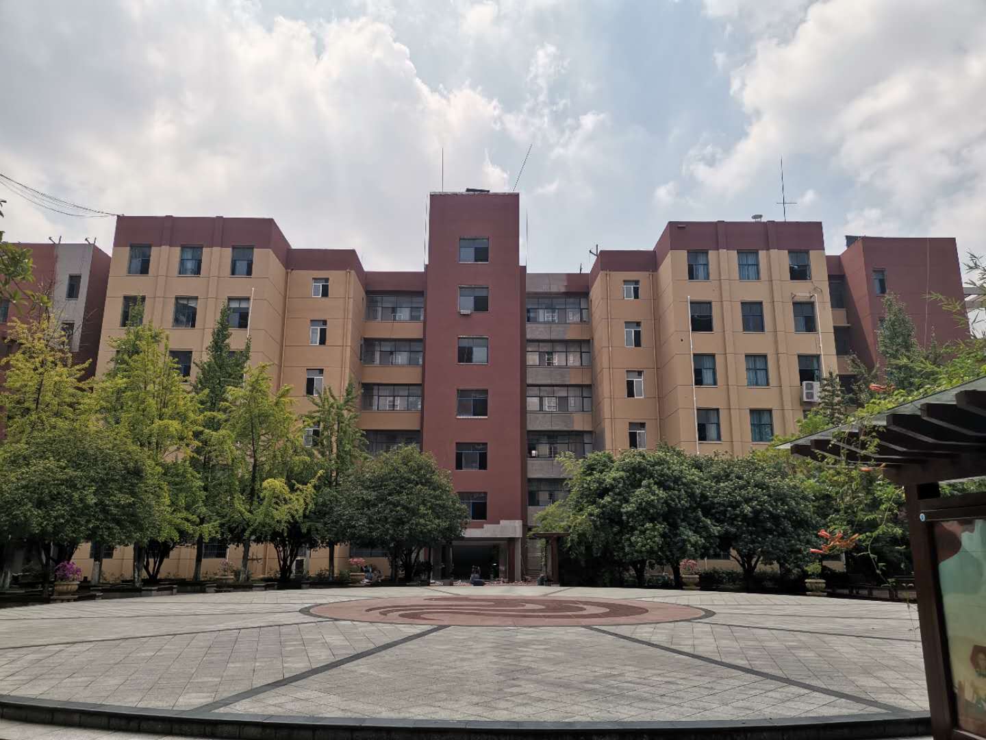 建寧中學(xué)外墻改造工程